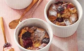 Mini broodpudding met paasstol