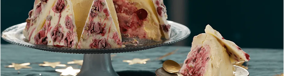 Vanille-kersenbombe met pistache en chocolade