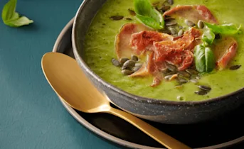 Prei-erwtensoep met krokante ham