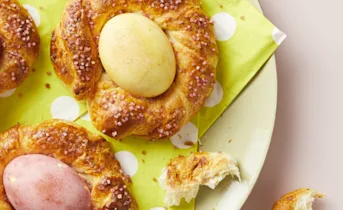 Croissantbloemen met een eitje