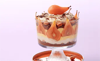 Trifle met peer, chocolade en advocaat