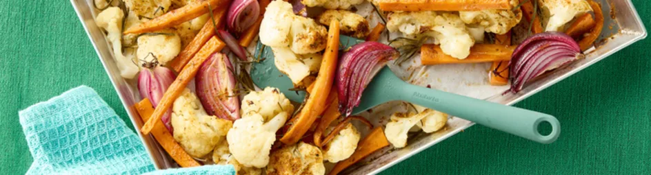 Traybake met bloemkool en zoete aardappel