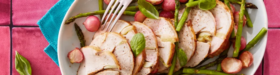 Varkensrollade met gebakken radijs en basilicum