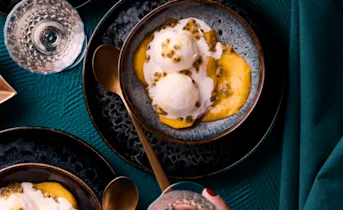 Ricotta ijs met passievrucht