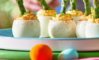 Gevulde eitjes met asperge