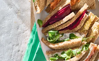 Kleurrijke sandwiches