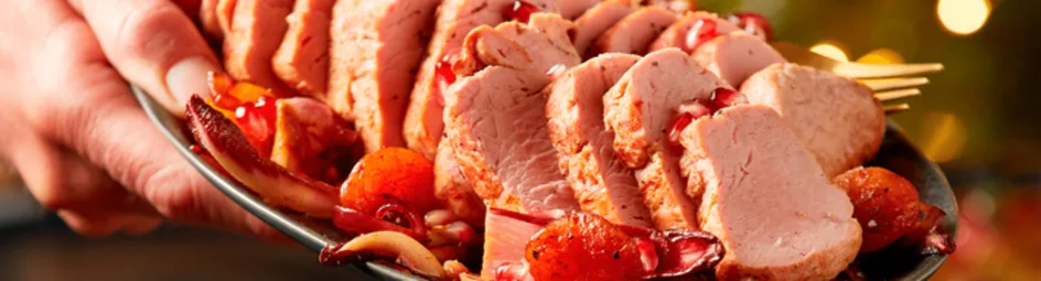 Varkenshaas met rode ui, roodlof en granaatappel