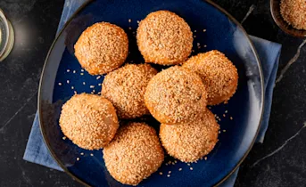 Sesam-walnootbroodjes