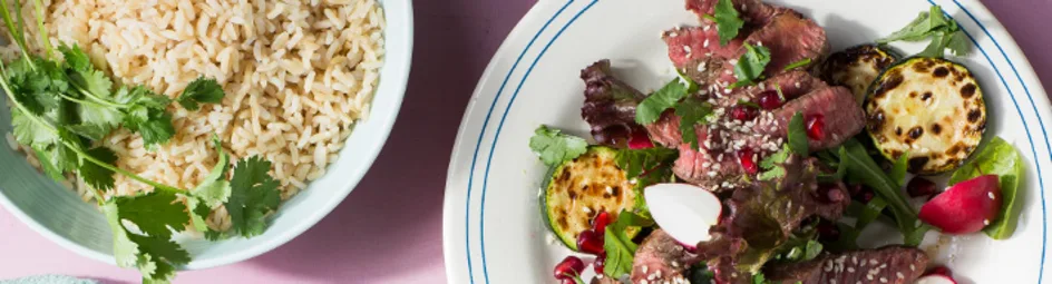 Salade met gegrilde biefstuk en courgette
