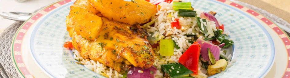 Kipfilet met ananas en oosterse roerbakgroenten