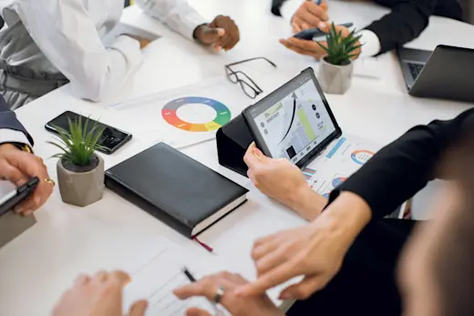 KI Social Media: Künstliche Intelligenz Social Media im B2B – 7 reale Use Cases