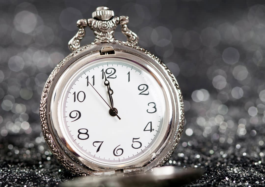 68557fd318b07d1dd1eaba9f new-year-s-at-midnight-2025-03-26-03-31-26-utc (1)-p-1080