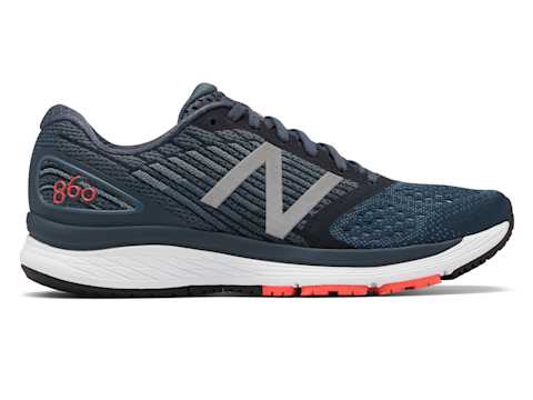 New Balance 860