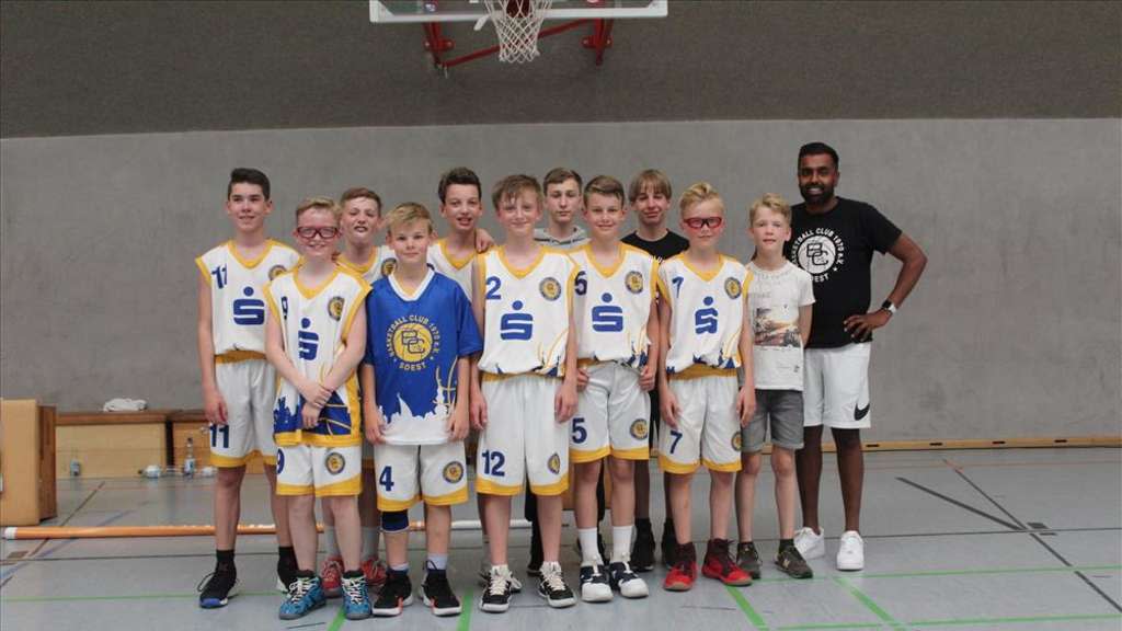 793221603-zwei-siegen-schaffte-qualifikation-regionalliga-Za7