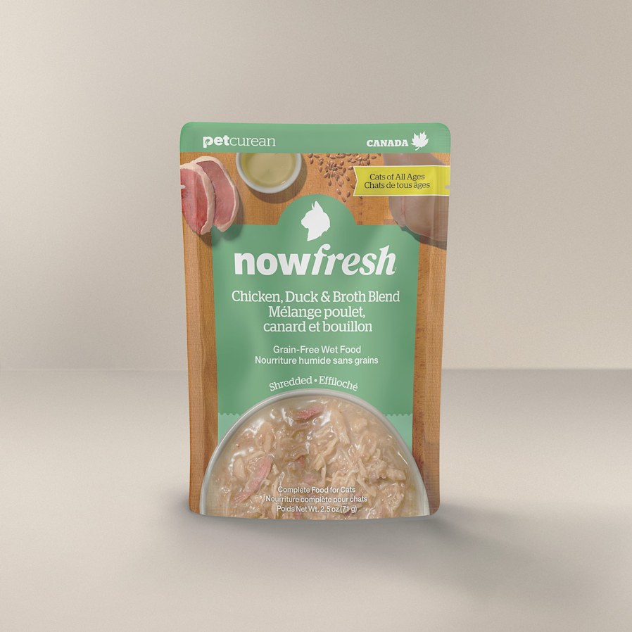 Now Fresh Chicken, Duck & Broth Blend wet cat food