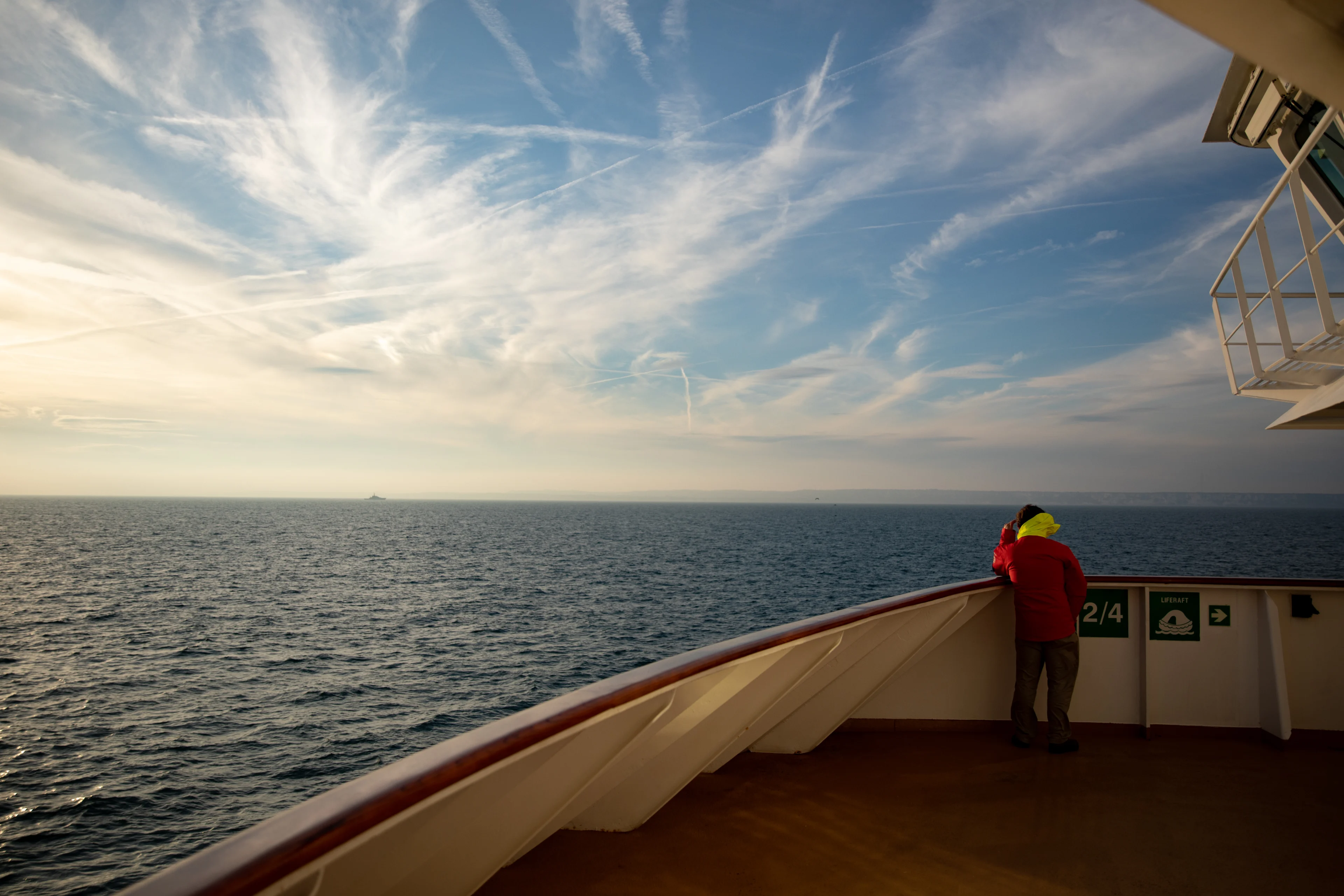 Guest enjoying the view from the stern of MS Maud. Photo: Tom Woodstock/Ultrasharp
