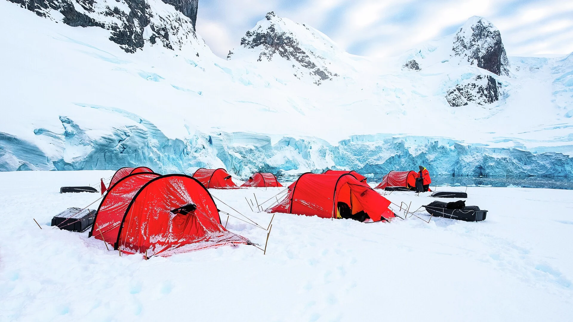 Guests taking part in Amundsen Night (Camping on the Ice) in Antarctica. Photo Credit: Stefan Dall / HX 