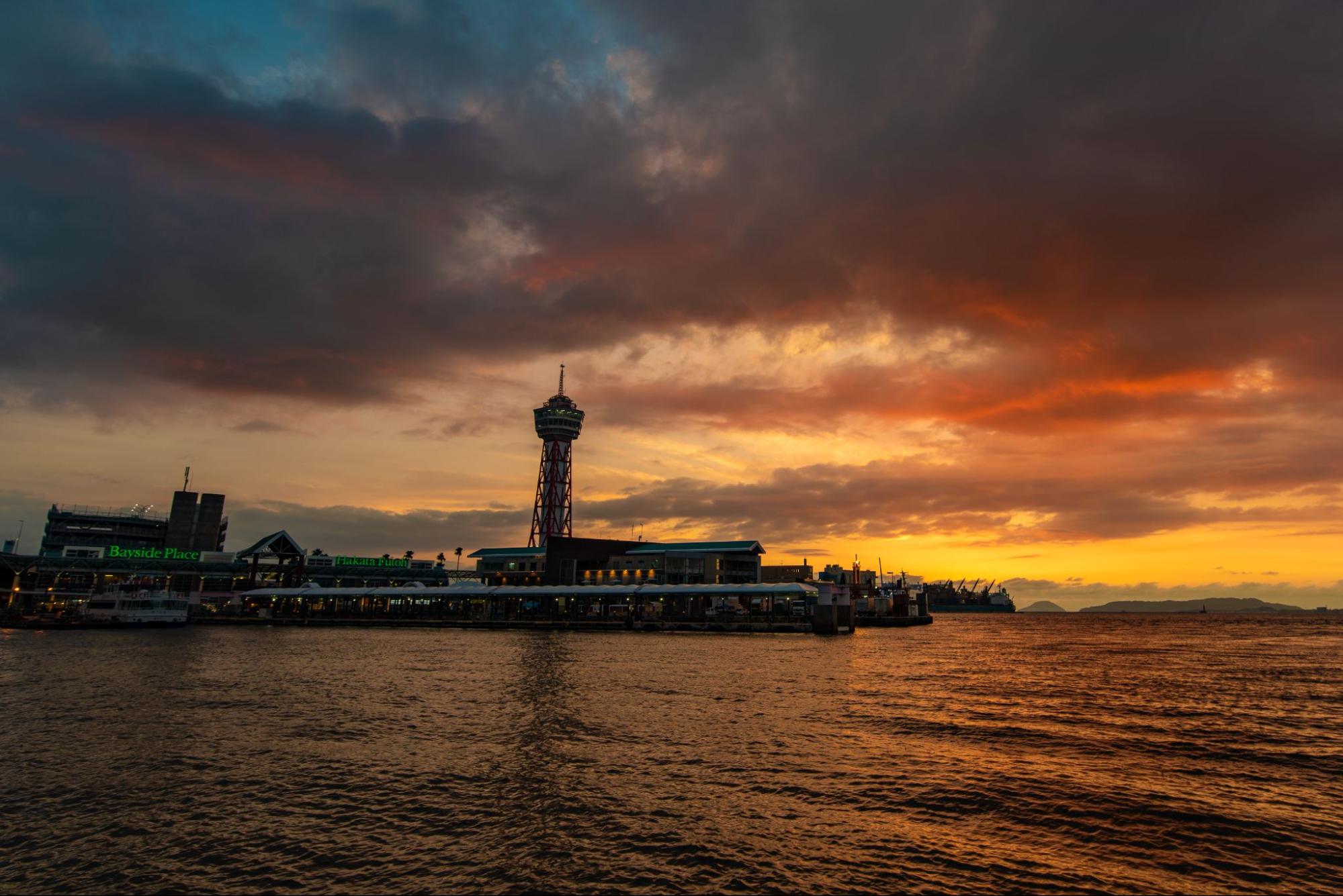 fukuoka_hakata_port_tower