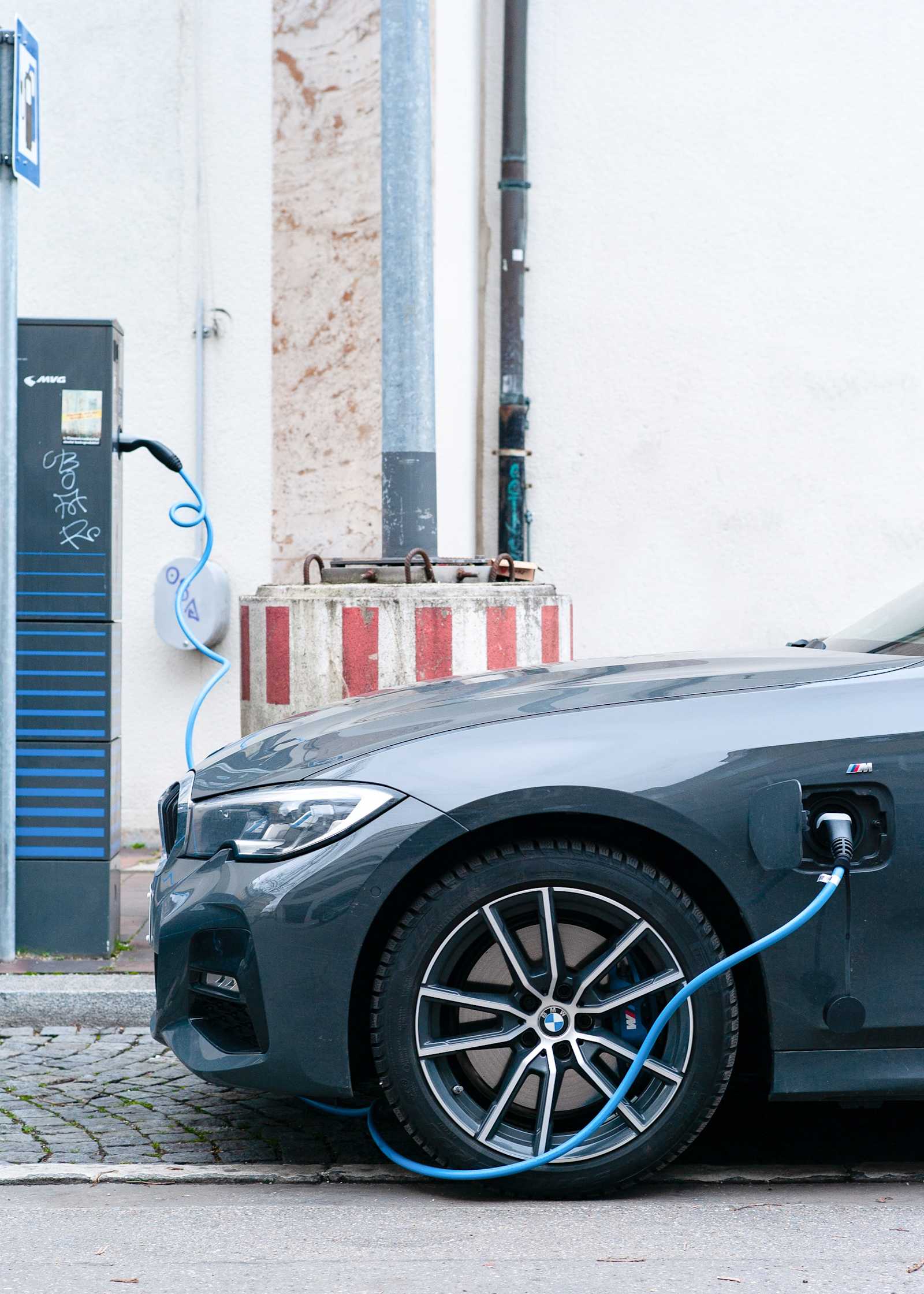 Charging car