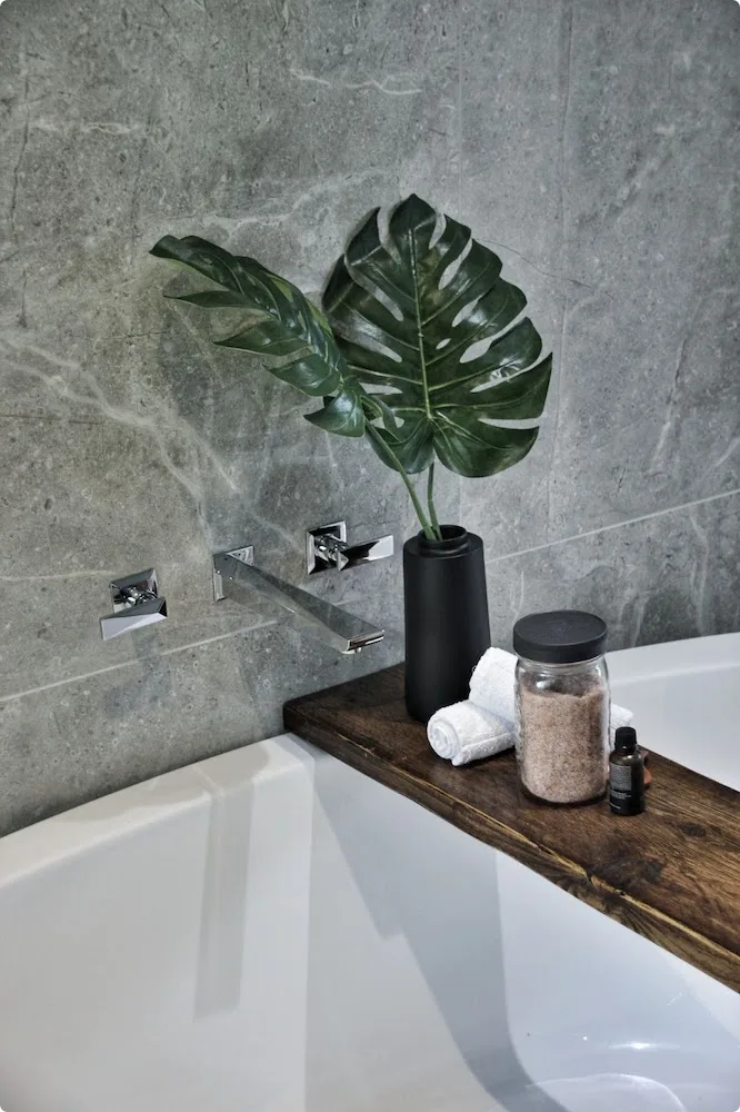 Bathroom plants