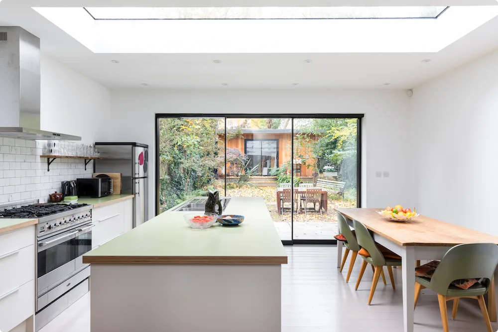 Fairlie Gardens, kitchen and diner 