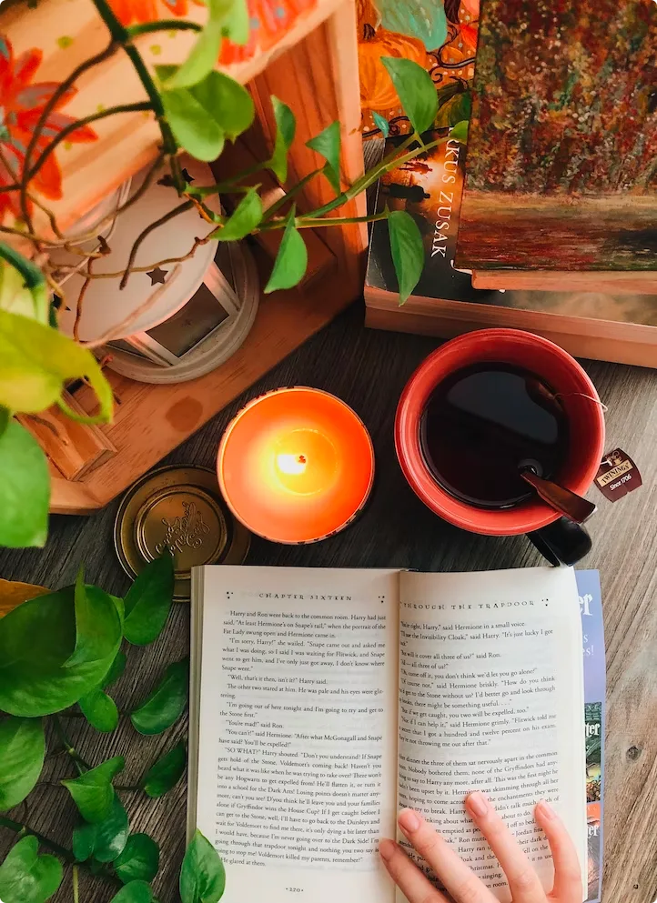 Candles to create a cosy hygge living room