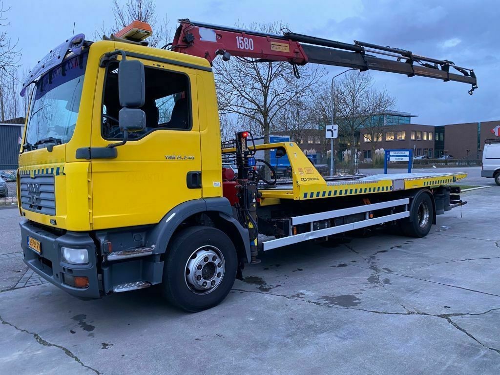 MAN TGM 15-240 4X2 Carrier truck