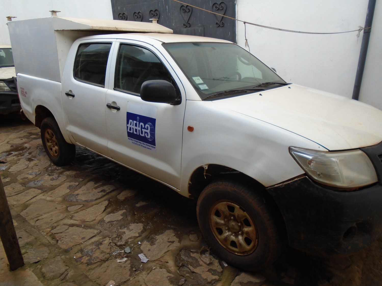 Pick-up vehicles TOYOTA HILUX
