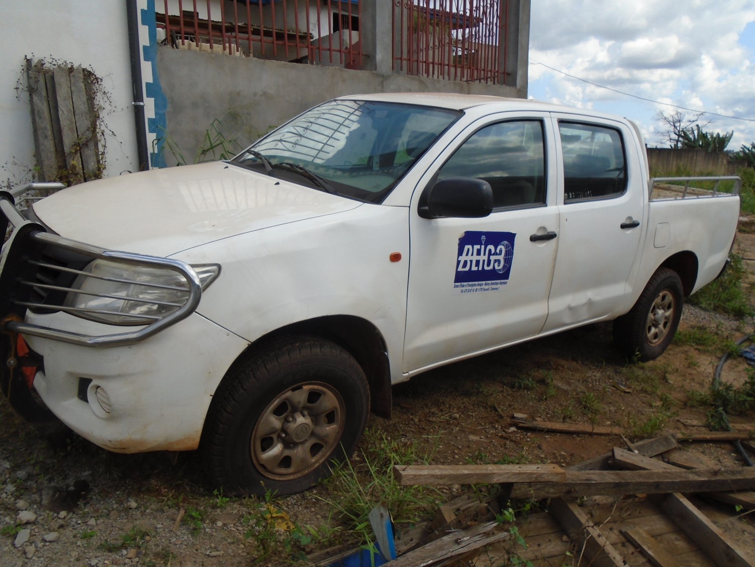 Véhicules pick-up TOYOTA HILUX