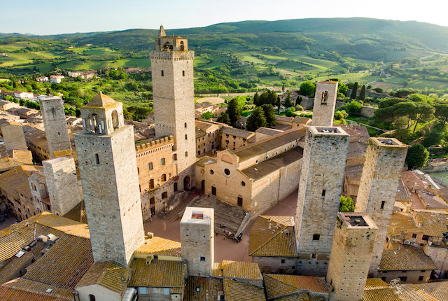 Vue aérienne de la ville de San Gimignano, province de Sienne, Toscane, Italie