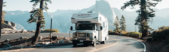 Die 6 häufigsten Fragen zur Wohnmobil-Miete