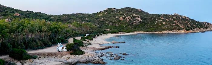 Wohnmobilstellplätze auf Sardinien: diese 10 Orte sind besonders schön