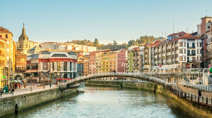 Bilbao rivieroever in Spanje