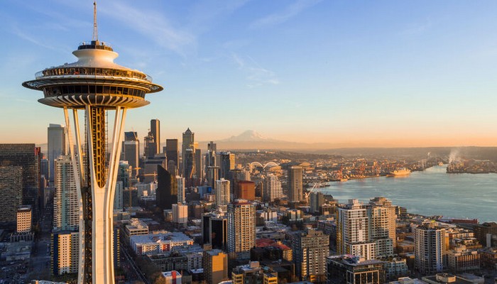 Blick auf die Skyline von Seattle mit Space Needle