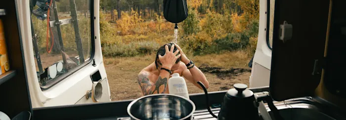 So geht Hygiene beim Camping: waschen, spülen und Co. in der Natur