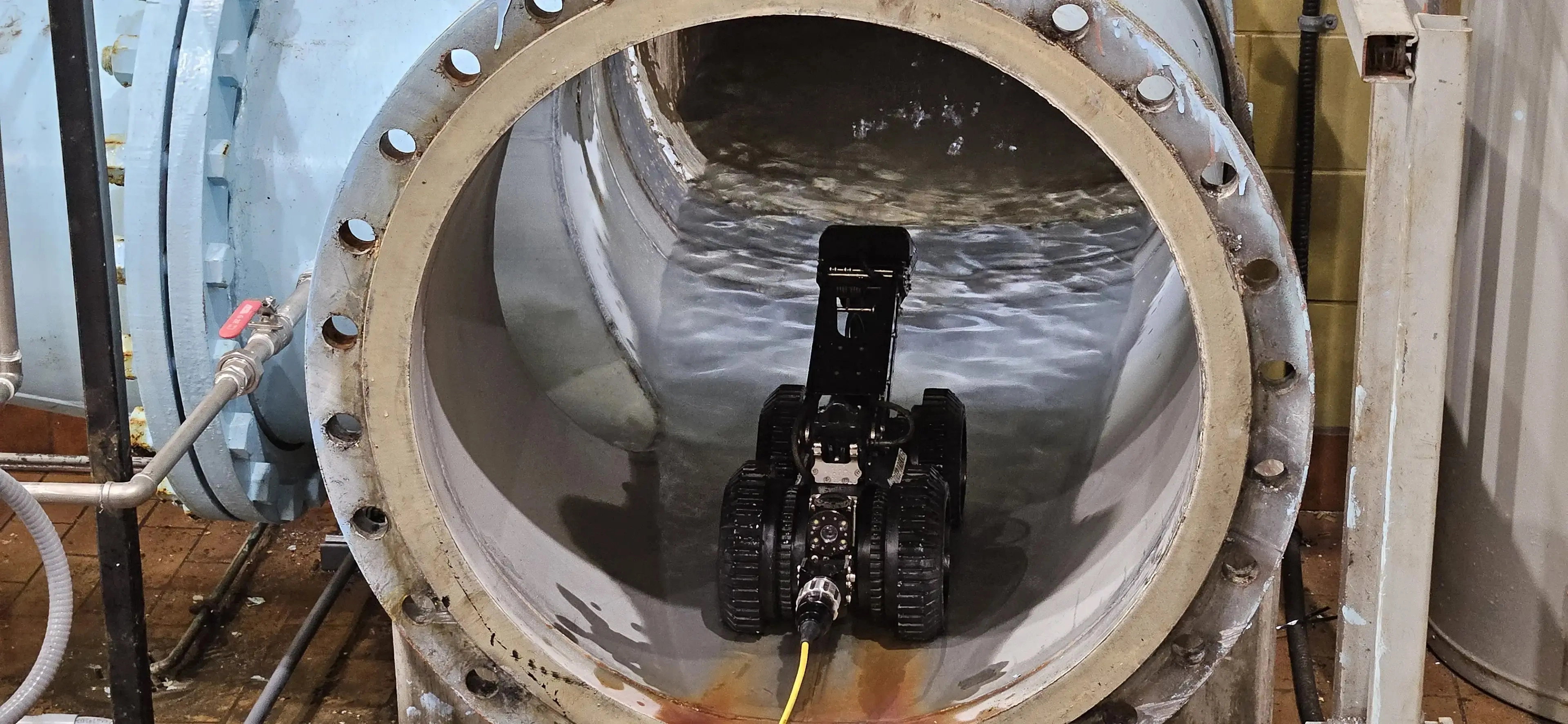 pw-makar-pipe-crawler-pipe-inspection