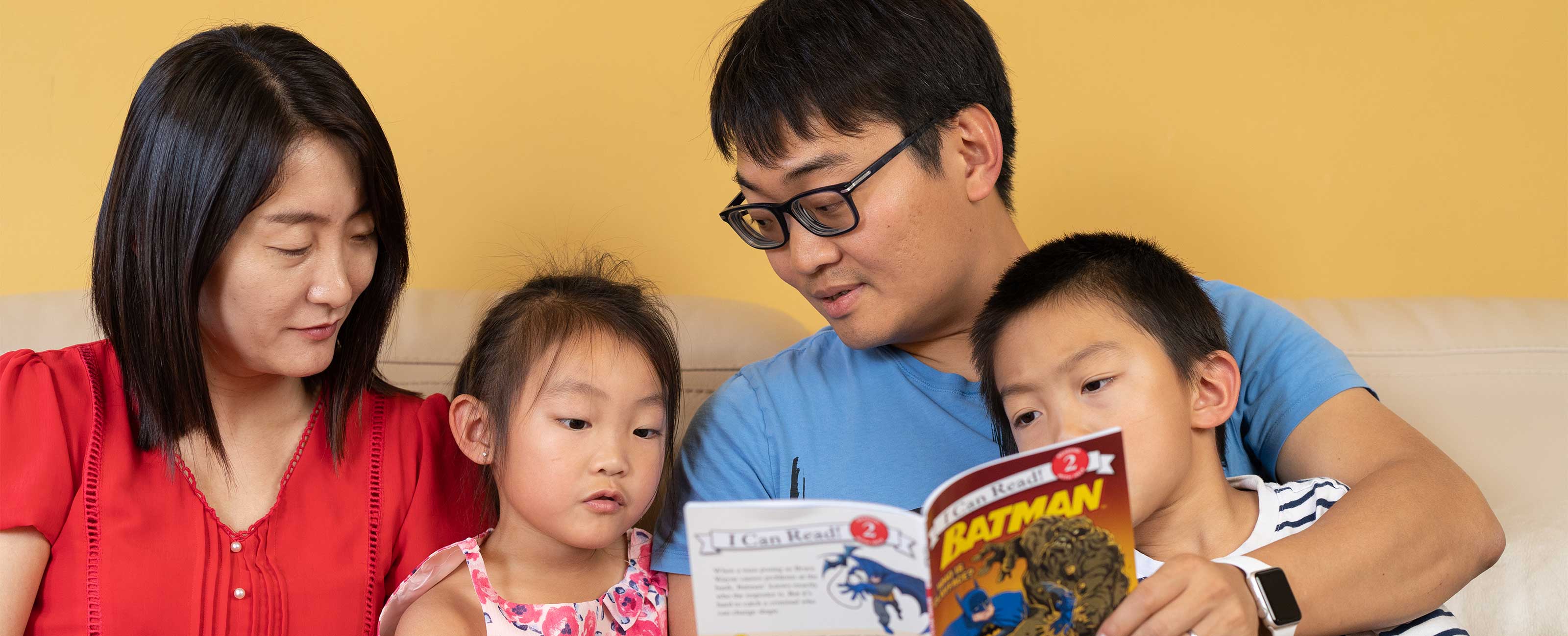 2x-embed-story-yuan-shi-and-family-reading-a-book-Photo-12