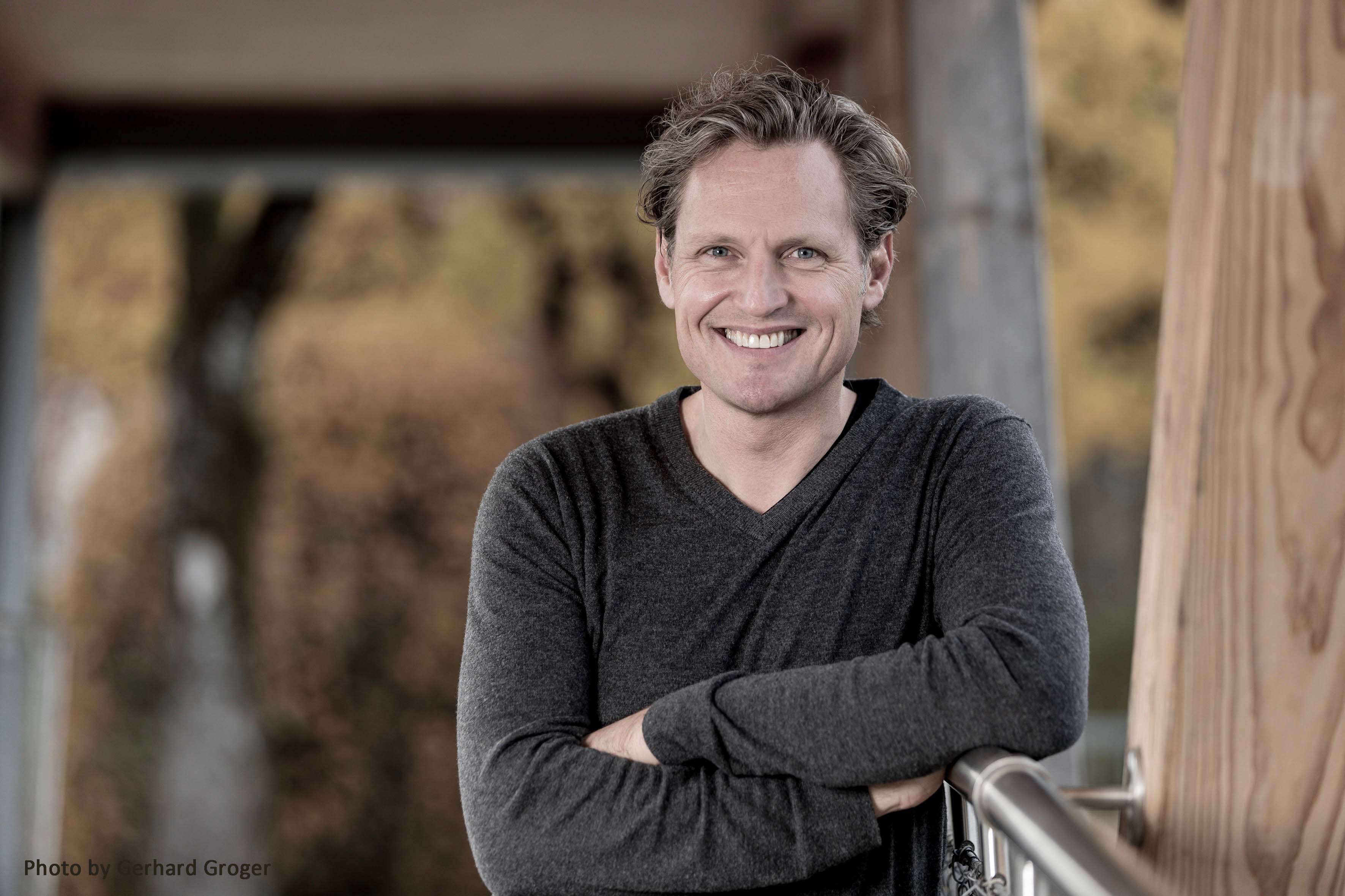 Dr. Hernegger