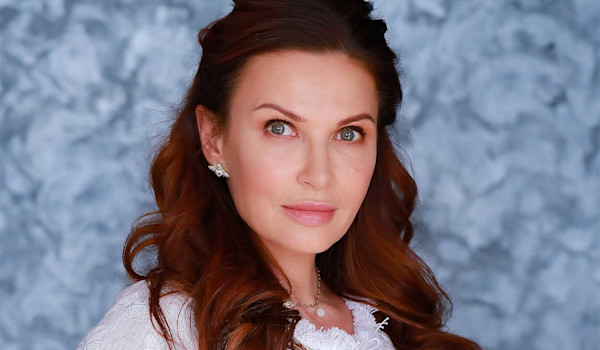 Эвелина Бледанс