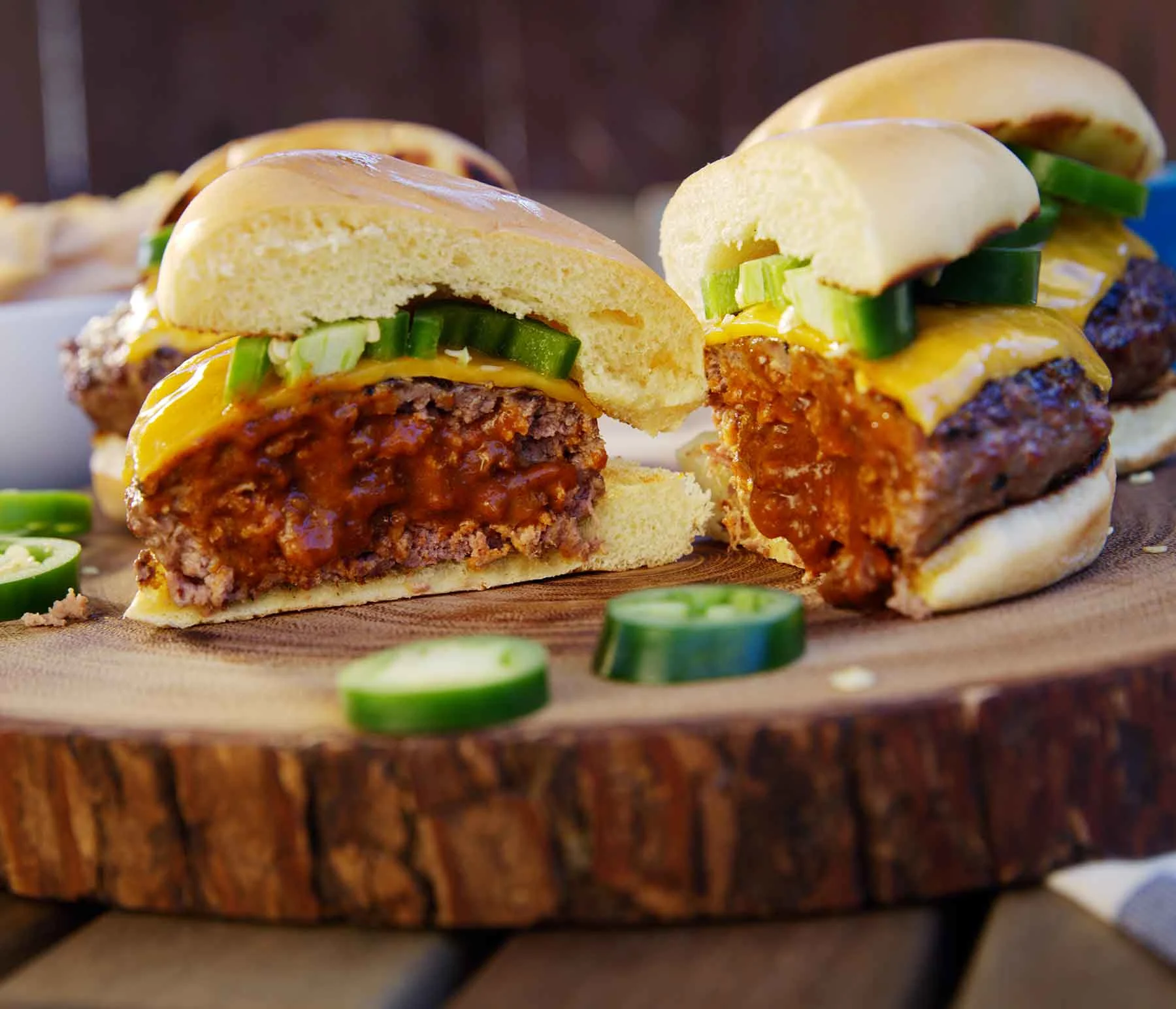 Chili-Stuffed-Cheeseburger-113_cc1_00000000_desktop2x.jpg