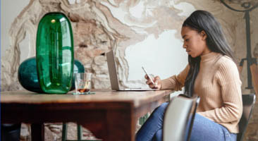 blog woman using phone