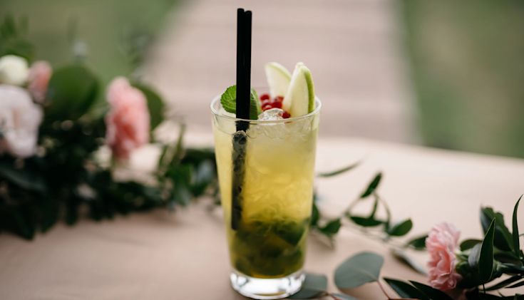 Prosecco Mojito cocktail on a table