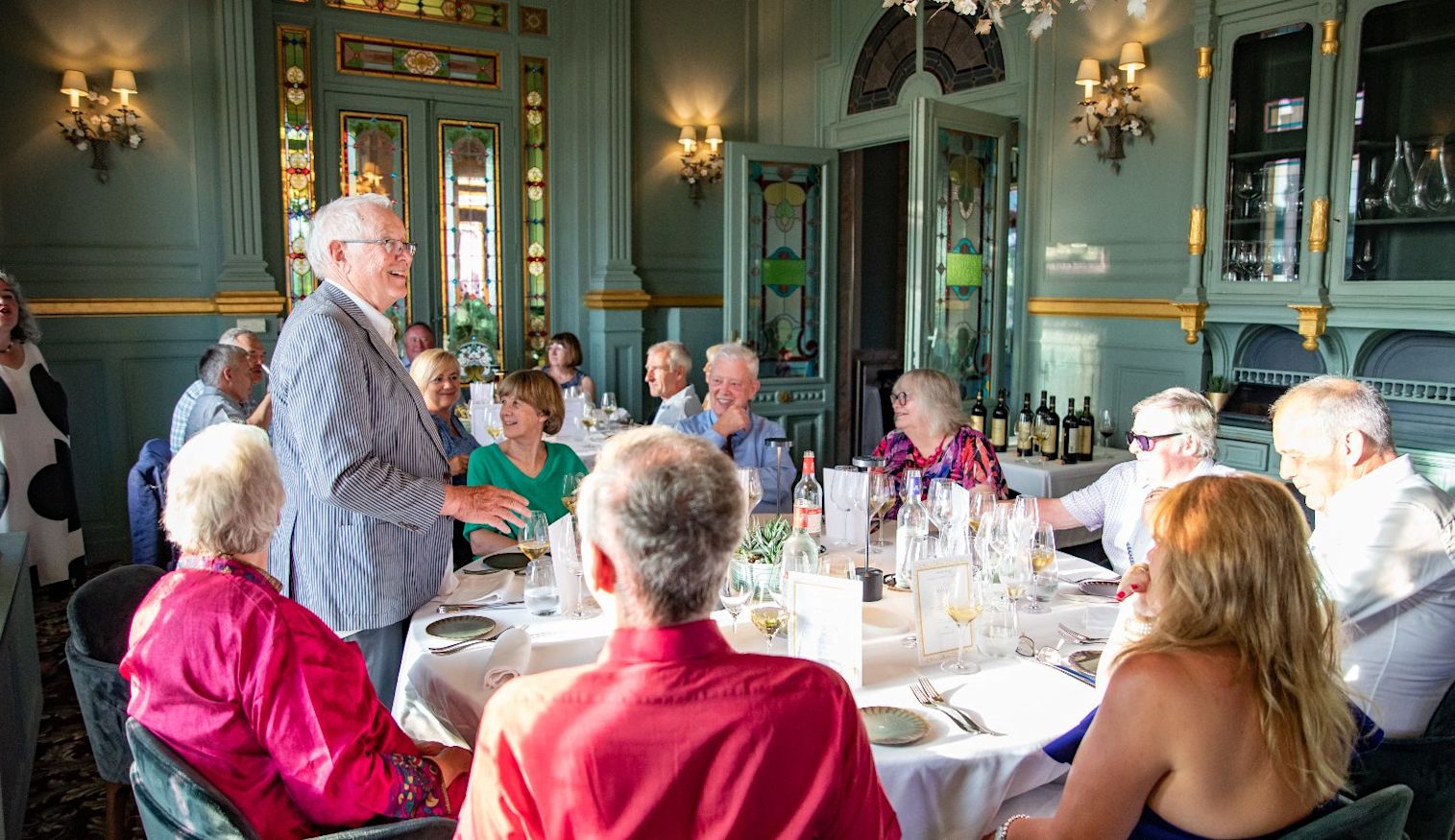 Bordeaux tour image gallery card 1