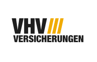 Das Logo der VHV Versicherungen besteht aus den Buchstaben „VHV Versicherungen“ in fetter schwarzer Schrift neben drei gelben Schrägstrichen.