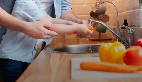 Así puedes mantener la cocina libre de bacterias - Familia®