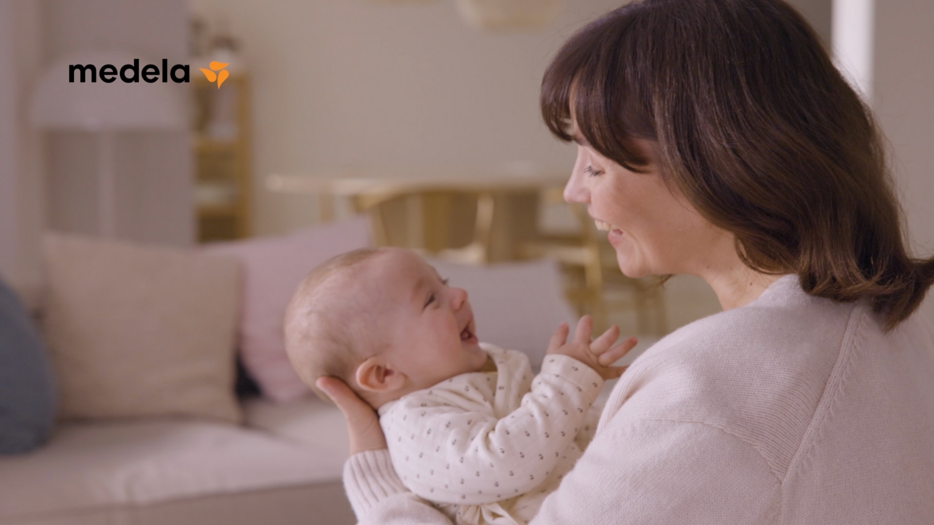 Medela Muettern Mut machen Pressemitteilung Video 01 Poster