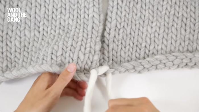 How to Knit A Vertical Invisible Seam - Step 9