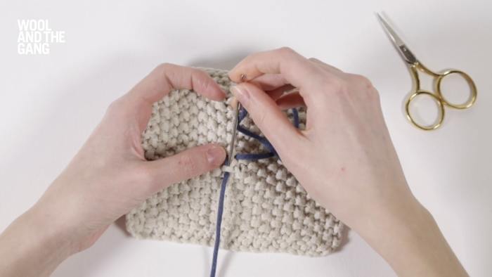 How To Weave In The Ends With Moss Stitch - Step 4