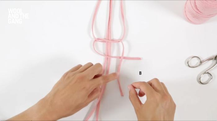How To Do A Square Knot - Step 4