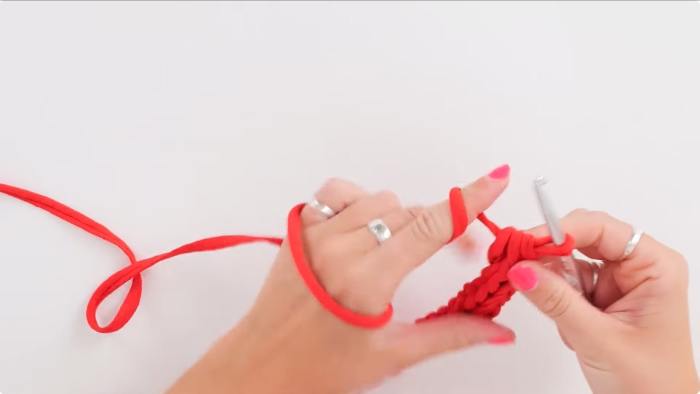 How to crochet i-cord - step 10
